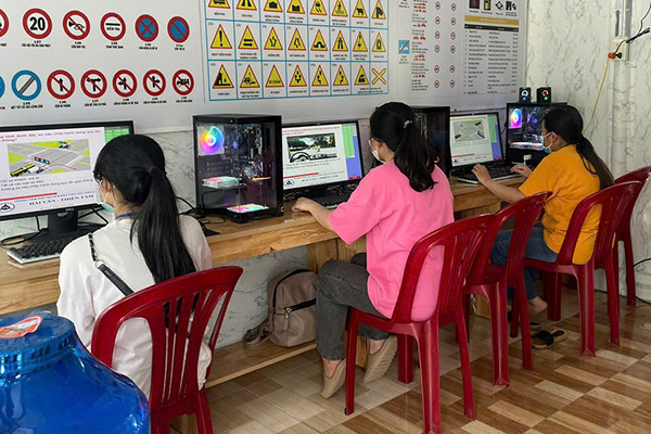 Lái Xe An Cư Bến Cát 3